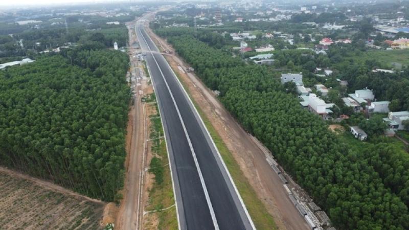 Thi công cao tốc Biên Hòa - Vũng Tàu: Những nhà thầu nào đang chậm tiến độ?- Ảnh 1. Thi công cao tốc Biên Hòa - Vũng Tàu: Những nhà thầu nào đang chậm tiến độ?- Ảnh 1.