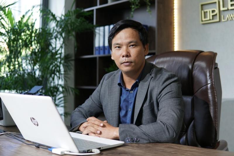 Dùng AI tạo ảnh bị CSGT phạt bên xe ô tô sang chảnh: Sống ảo, phạt thật!- Ảnh 2. Dùng AI tạo ảnh bị CSGT phạt bên xe ô tô sang chảnh: Sống ảo, phạt thật!- Ảnh 2.