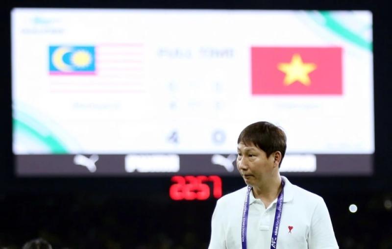 Đội tuyển Việt Nam cần sớm trở lại tốp 100 FIFA, nếu không...- Ảnh 1. Đội tuyển Việt Nam cần sớm trở lại tốp 100 FIFA, nếu không...- Ảnh 1.