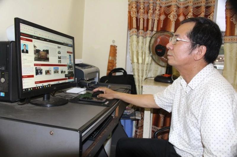 Thầy giáo về hưu Nguyễn Sỹ Hồ và hành trình đặc biệt tìm mộ liệt sĩ- Ảnh 1. Thầy giáo về hưu Nguyễn Sỹ Hồ và hành trình đặc biệt tìm mộ liệt sĩ- Ảnh 1.