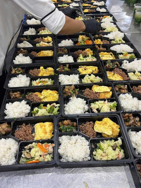 Giới trẻ Quảng Ninh hỗ trợ thân nhân nạn nhân vụ lật tàu Hạ Long - Ảnh 4. Giới trẻ Quảng Ninh hỗ trợ thân nhân nạn nhân vụ lật tàu Hạ Long - Ảnh 4.