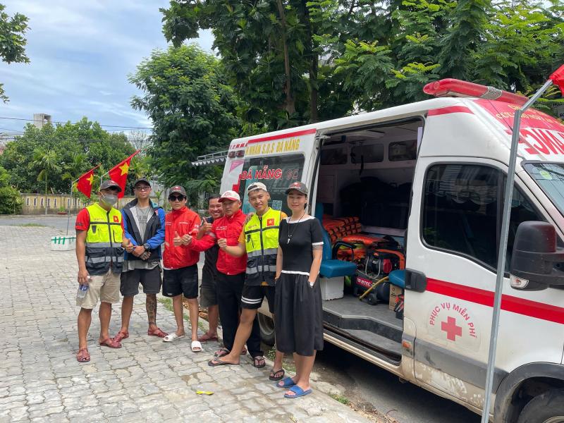 Giới trẻ Nghệ An cùng nhau cứu trợ đồng bào vùng lũ sau bão - Ảnh 1. Giới trẻ Nghệ An cùng nhau cứu trợ đồng bào vùng lũ sau bão - Ảnh 1.
