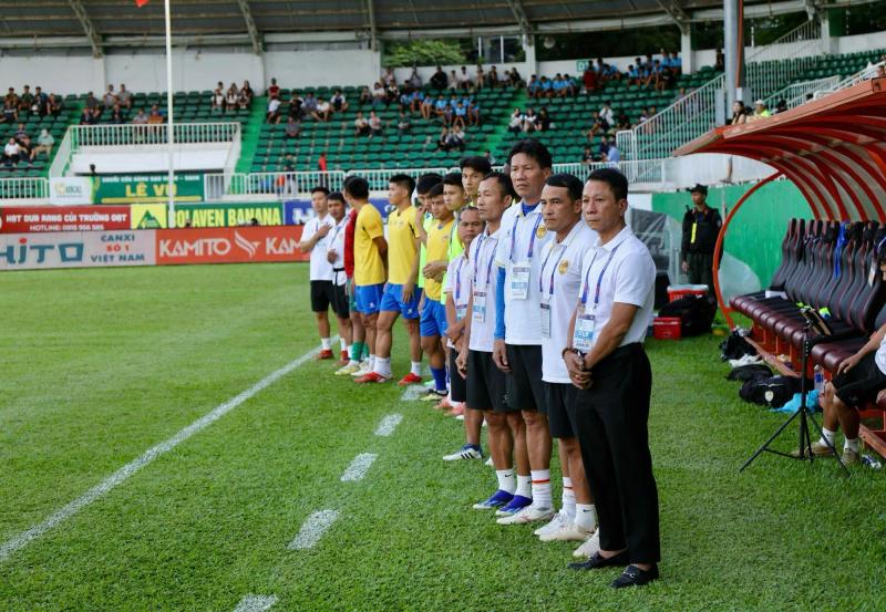 CLB Quảng Nam vẫn khiến cả V-League lo âu, thấp thỏm chờ đợi… nhà đầu tư!- Ảnh 1. CLB Quảng Nam vẫn khiến cả V-League lo âu, thấp thỏm chờ đợi… nhà đầu tư!- Ảnh 1.