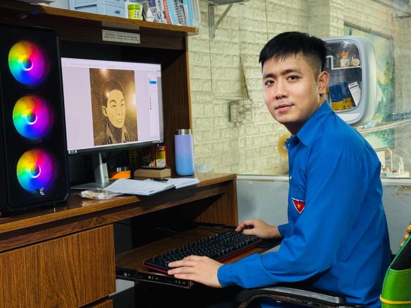 Người trẻ và tấm lòng phục dựng ảnh liệt sĩ miễn phí từ anh Lê Thế Thắng - Ảnh 2. Người trẻ và tấm lòng phục dựng ảnh liệt sĩ miễn phí từ anh Lê Thế Thắng - Ảnh 2.