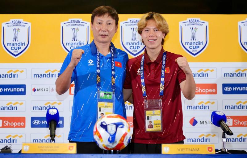 U.23 Indonesia và U.23 Việt Nam tranh vô địch Đông Nam Á: Cuộc chiến của bản lĩnh- Ảnh 1. U.23 Indonesia và U.23 Việt Nam tranh vô địch Đông Nam Á: Cuộc chiến của bản lĩnh- Ảnh 1.