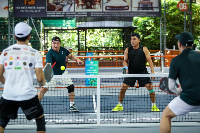 Hấp dẫn và vô cùng ý nghĩa, giải pickleball ở Long Khánh: Không chỉ là thể thao!- Ảnh 11. Hấp dẫn và vô cùng ý nghĩa, giải pickleball ở Long Khánh: Không chỉ là thể thao!- Ảnh 11.