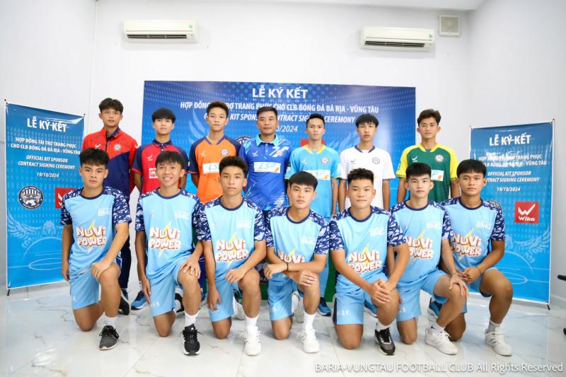 Nóng: Con trai Quang Hải tập huấn 3 năm tại học viện ưu tú Gremio (Brazil)- Ảnh 1. Nóng: Con trai Quang Hải tập huấn 3 năm tại học viện ưu tú Gremio (Brazil)- Ảnh 1.