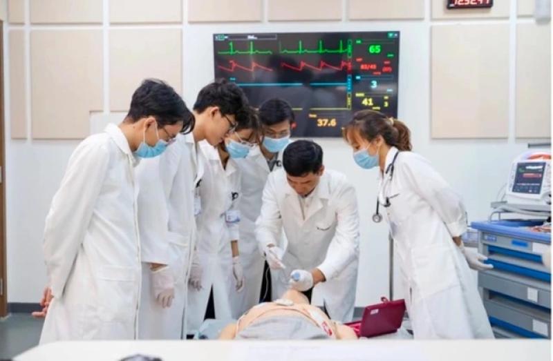 Dưới 21 điểm có cơ hội đậu ngành y khoa các trường nào? - Ảnh 1.