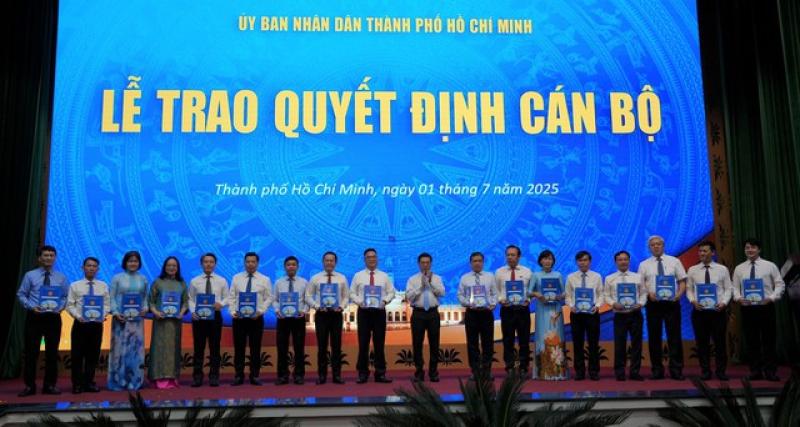 Giám đốc, phó giám đốc Sở Tài chính TP.HCM sau sáp nhập- Ảnh 1.