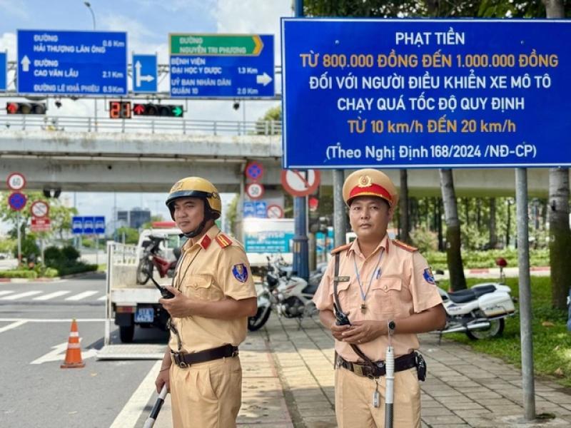 CSGT TP.HCM cảnh báo nguyên nhân tai nạn giao thông nghiêm trọng gần đây - Ảnh 1. CSGT TP.HCM cảnh báo nguyên nhân tai nạn giao thông nghiêm trọng gần đây - Ảnh 1.