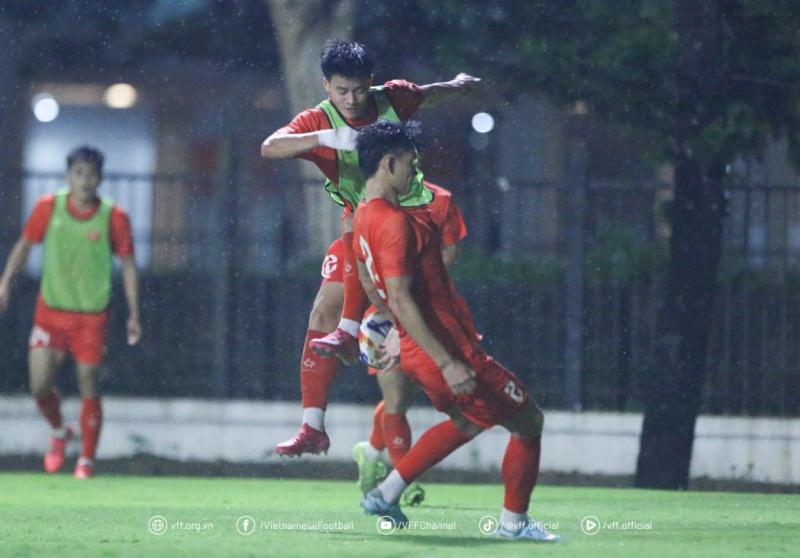 Đội hình xuất phát U.23 Việt Nam: Ai sẽ đá thay Thanh Nhàn? - Ảnh 2.