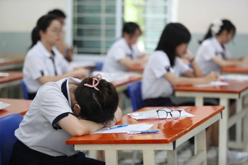 Hà Nội đứng đầu số thí sinh bị điểm liệt, gấp đôi vị trí thứ hai - Ảnh 1.
