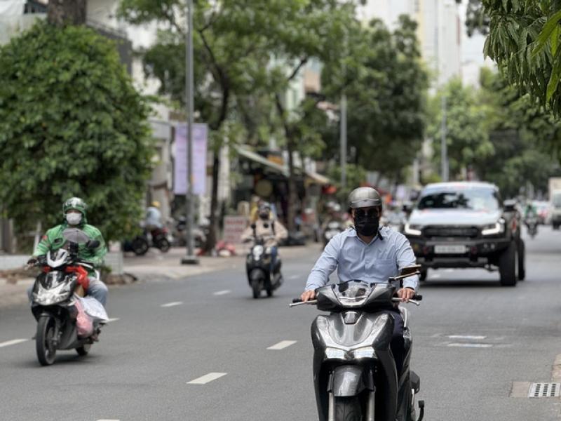 Thời tiết TP.HCM tháng 7: Dự báo trên 20 ngày trong tháng có mưa, vì sao? - Ảnh 1.