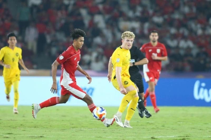 U.23 Malaysia sớm bị loại, chủ nhà Indonesia đi tiếp: U.23 Việt Nam dễ đấu ai ở bán kết?- Ảnh 1.