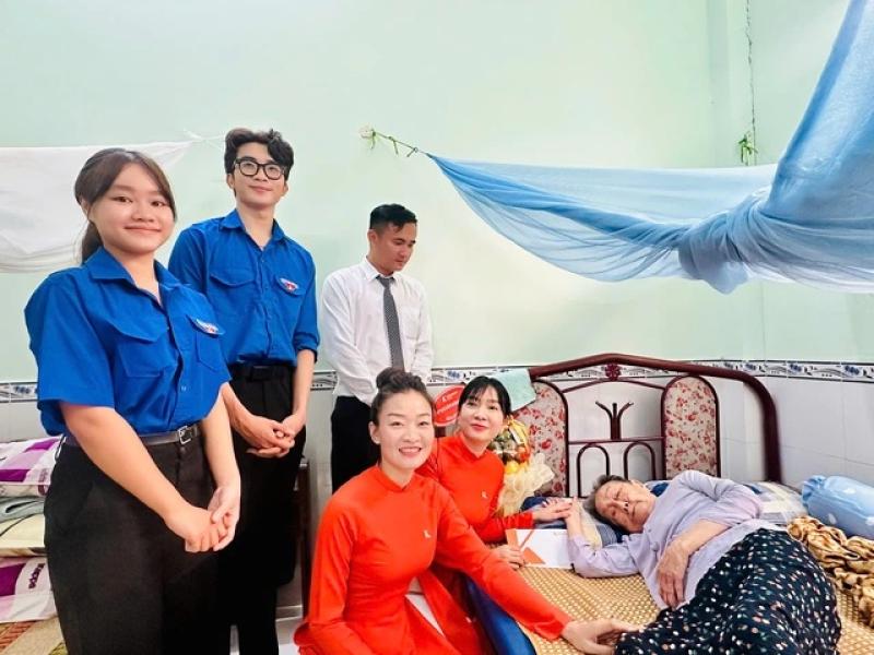 Quỹ Khởi sự từ tâm tri ân các anh hùng liệt sĩ và gia đình chính sách - Ảnh 4.