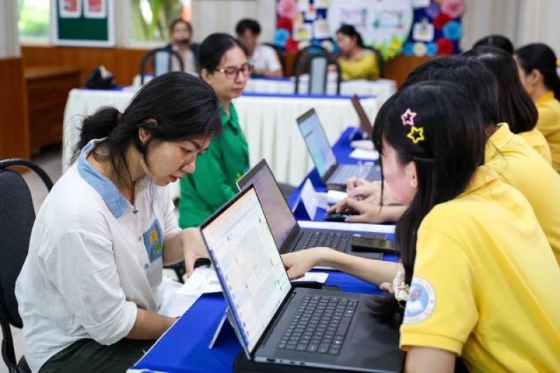 Sau sáp nhập, Sở GD-ĐT TP.HCM chỉ đạo hàng loạt các vấn đề nóng - Ảnh 2.