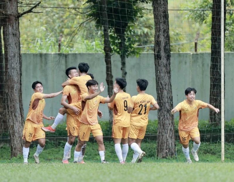 'Báu vật' của bầu Đức ghi bàn, HAGL thẳng tiến vào vòng chung kết U.21- Ảnh 2. 'Báu vật' của bầu Đức ghi bàn, HAGL thẳng tiến vào vòng chung kết U.21- Ảnh 2.