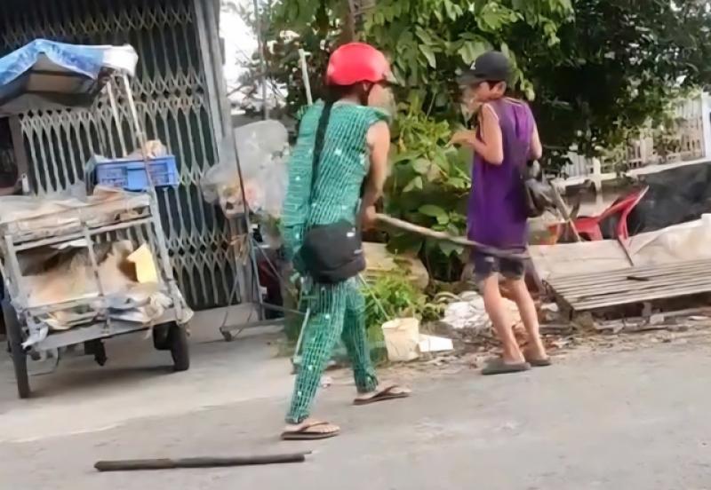 TP.Cần Thơ: Xác minh cô ruột đánh 2 cháu vì bán vé số ế- Ảnh 1. TP.Cần Thơ: Xác minh cô ruột đánh 2 cháu vì bán vé số ế- Ảnh 1.