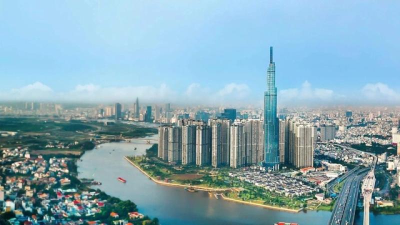 Vingroup đạt doanh thu tăng gấp đôi so với nửa đầu năm ngoái- Ảnh 1.
