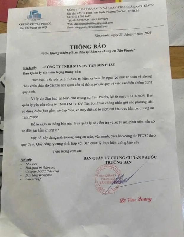 Chung cư cấm xe điện: Có thể khởi kiện ban quản lý xâm phạm quyền công dân - Ảnh 1. Chung cư cấm xe điện: Có thể khởi kiện ban quản lý xâm phạm quyền công dân - Ảnh 1.