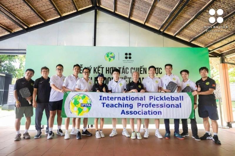 'Cái nôi của những nhà vô địch pickleball thế giới' đến Việt Nam- Ảnh 1. 'Cái nôi của những nhà vô địch pickleball thế giới' đến Việt Nam- Ảnh 1.