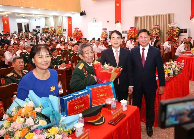 Khánh Hòa kỷ niệm 80 năm ngày truyền thống lực lượng vũ trang- Ảnh 2. Khánh Hòa kỷ niệm 80 năm ngày truyền thống lực lượng vũ trang- Ảnh 2.