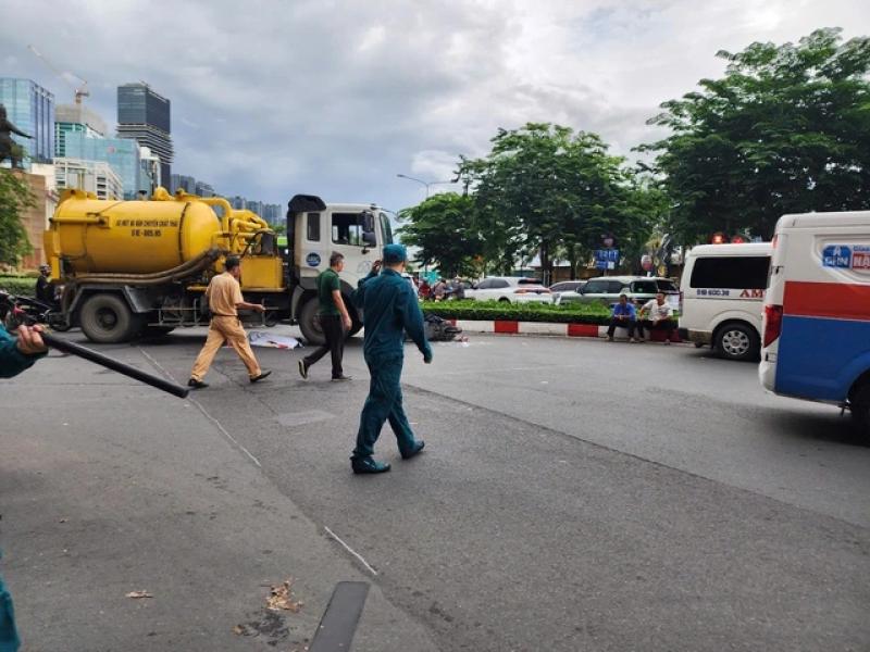 Người phụ nữ tử vong dưới bánh xe bồn ở trung tâm TP.HCM- Ảnh 2. Người phụ nữ tử vong dưới bánh xe bồn ở trung tâm TP.HCM- Ảnh 2.