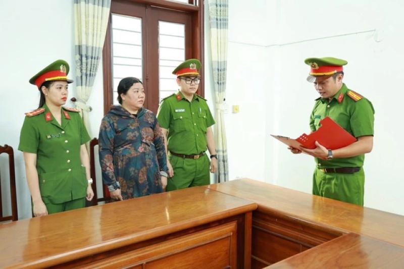 Lừa đảo vay 1 tỉ đồng để đánh bạc trực tuyến ở Quảng Trị - Ảnh 1. Lừa đảo vay 1 tỉ đồng để đánh bạc trực tuyến ở Quảng Trị - Ảnh 1.