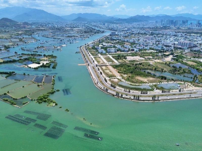 Môi giới đăng bán bất động sản trên mạng xã hội phải ghi số chứng chỉ- Ảnh 1. Môi giới đăng bán bất động sản trên mạng xã hội phải ghi số chứng chỉ- Ảnh 1.