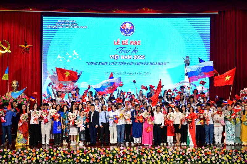 Bế mạc Trại hè Việt Nam 2025: Cùng nhau viết tiếp câu chuyện hòa bình - Ảnh 1.