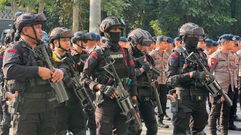Cảnh sát và đặc nhiệm rất đông, chung kết U.23 Indonesia đại chiến Việt Nam cực nóng! - Ảnh 1. Cảnh sát và đặc nhiệm rất đông, chung kết U.23 Indonesia đại chiến Việt Nam cực nóng! - Ảnh 1.