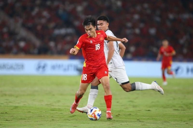Người hùng của U.23 Việt Nam: Đứng lên từ thất bại ngay tại Indonesia- Ảnh 1. Người hùng của U.23 Việt Nam: Đứng lên từ thất bại ngay tại Indonesia- Ảnh 1.