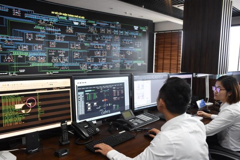 EVNHANOI hoãn mọi lịch cắt điện, đảm bảo cung ứng điện trong cao điểm nắng nóng - Ảnh 1.