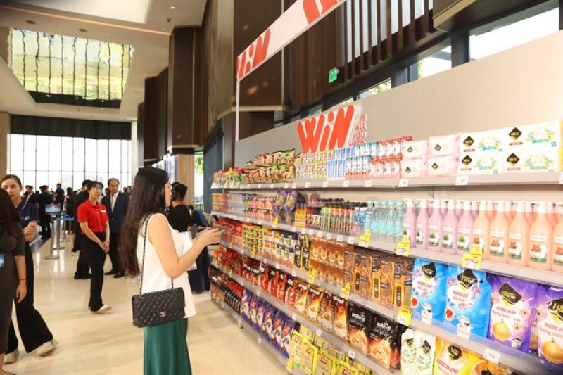 Cổ phiếu tỉ phú Nguyễn Đăng Quang tím lịm, góp phần đưa VN-Index lần đầu chạm 1.600điểm- Ảnh 1.