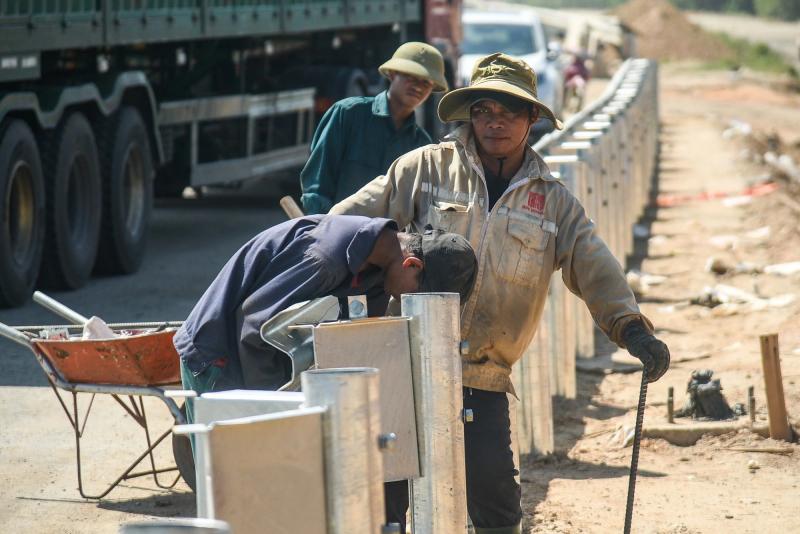 Toàn cảnh cao tốc Hòa Liên – Túy Loan trước ngày thông xe kỹ thuật- Ảnh 10. Toàn cảnh cao tốc Hòa Liên – Túy Loan trước ngày thông xe kỹ thuật- Ảnh 10.