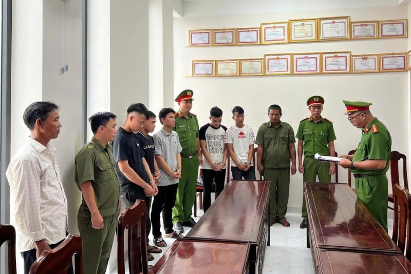 Đà Nẵng: Bắt giam nhóm côn đồ dùng hung khí truy sát bạn ở quán trà sữa- Ảnh 1.