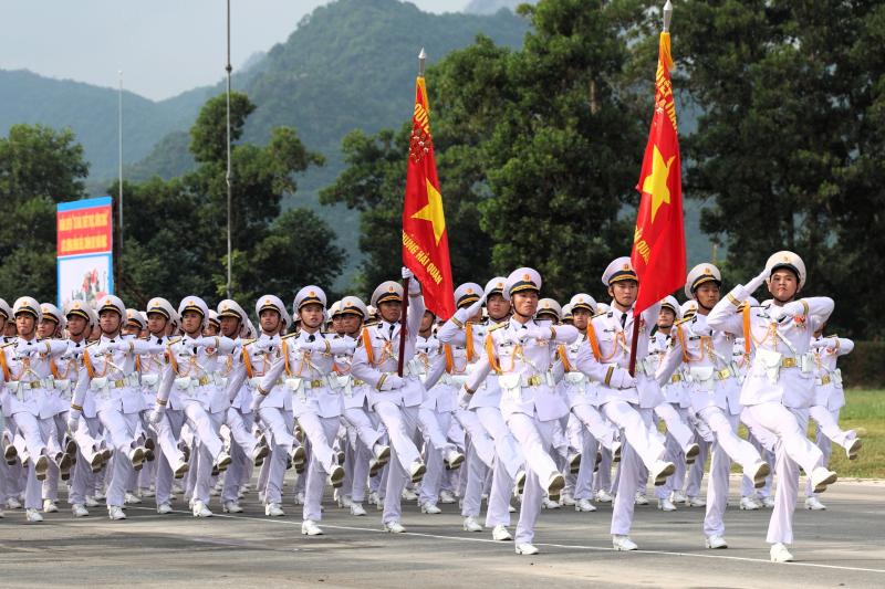 Bộ đội Hải quân luyện tập diễu binh Quốc khánh 2.9 trên bờ, dưới biển- Ảnh 8. Bộ đội Hải quân luyện tập diễu binh Quốc khánh 2.9 trên bờ, dưới biển- Ảnh 8.