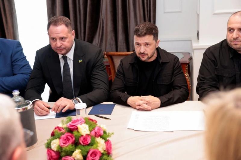 Chiến sự Ukraine ngày 1.257: Kho dầu Nga bốc cháy mạnh sau đòn tập kích của Ukraine - Ảnh 3.