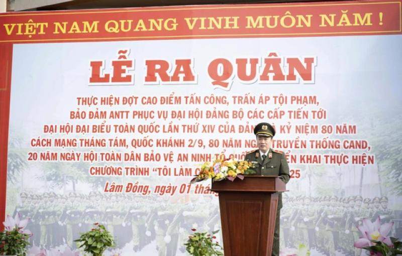 Lâm Đồng: 'Tôi làm công an xã', nói không với khói thuốc và tiếng còi xe- Ảnh 2. Lâm Đồng: 'Tôi làm công an xã', nói không với khói thuốc và tiếng còi xe- Ảnh 2.