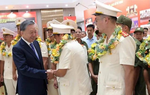 Thượng úy Phạm Ngọc Lâm: 'Mỗi người dù sa ngã, đều có thể làm lại cuộc đời'- Ảnh 2.