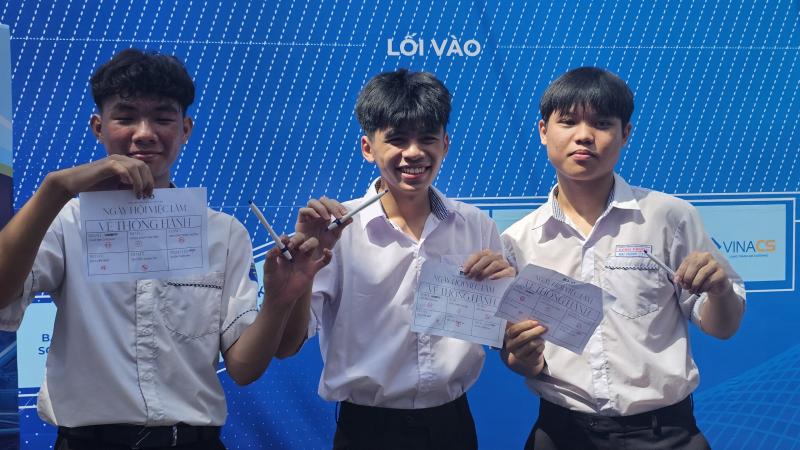 Hàng ngàn người tham gia ngày hội việc làm sân bay Long Thành- Ảnh 4.