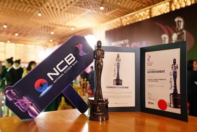 NCB lần thứ 3 được HR Asia Awards vinh danh ‘Nơi làm việc tốt nhất châu Á’ - Ảnh 2. NCB lần thứ 3 được HR Asia Awards vinh danh ‘Nơi làm việc tốt nhất châu Á’ - Ảnh 2.