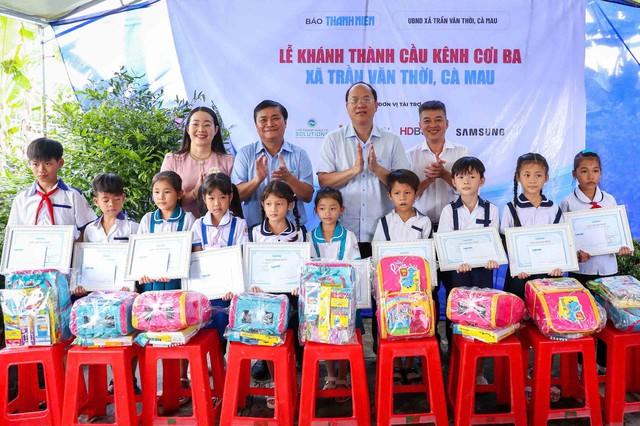 Báo Thanh Niên khánh thành cây cầu hơn 830 triệu đồng ở Cà Mau - Ảnh 3.
