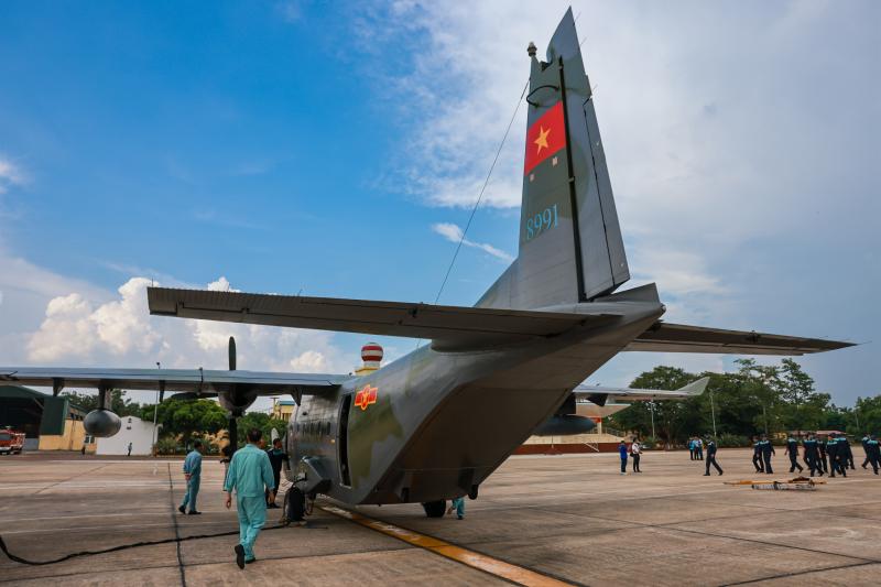 Không quân vận tải diễu binh sau 40 năm- Ảnh 7.