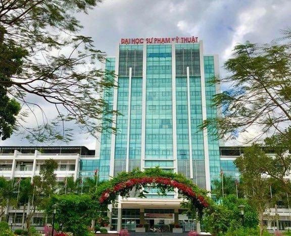 Điểm chuẩn Trường ĐH Sư phạm kỹ thuật TP.HCM tăng ở hầu hết các ngành - Ảnh 1.