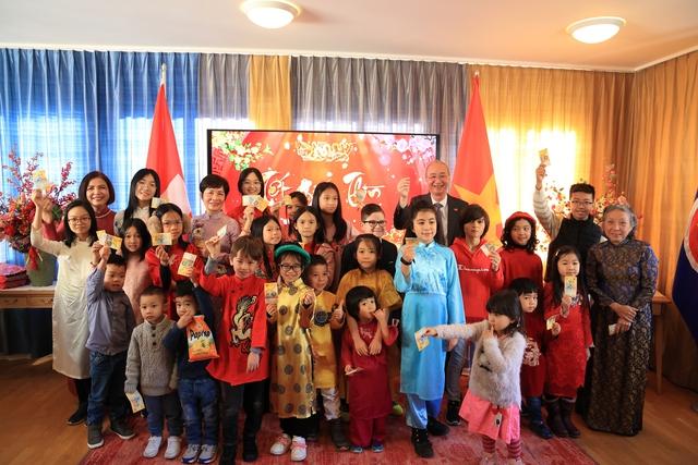 Dưới mái nhà sứ quán- Ảnh 4.