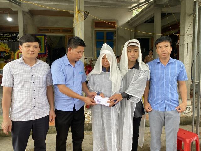 Hỗ trợ gia đình cụ Điền và những nỗi đau sau bão số 5 tại Ninh Bình - Ảnh 6.