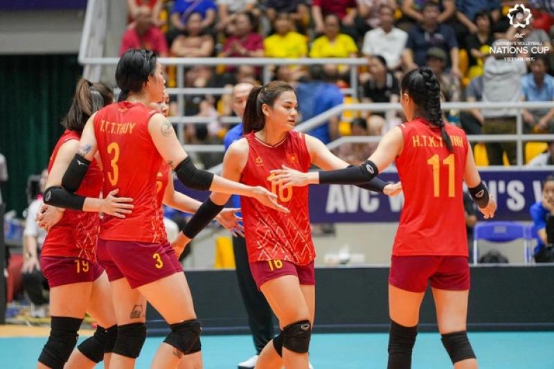 Bóng chuyền nữ Việt Nam khẳng định sức mạnh, thiếu Bích Tuyền vẫn thắng dễ Indonesia ở SEA V.League- Ảnh 1. Bóng chuyền nữ Việt Nam khẳng định sức mạnh, thiếu Bích Tuyền vẫn thắng dễ Indonesia ở SEA V.League- Ảnh 1.