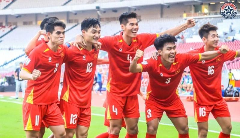 Sao U.23 Việt Nam 'mở mắt' đã thấy đội mình bỗng dưng thăng hạng V-League- Ảnh 3. Sao U.23 Việt Nam 'mở mắt' đã thấy đội mình bỗng dưng thăng hạng V-League- Ảnh 3.