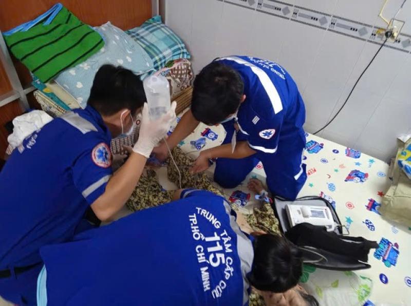 Trung tâm cấp cứu 115 TP.HCM cứu sống ngoạn mục hai ca sinh rớt đã ngưng tim - Ảnh 1.